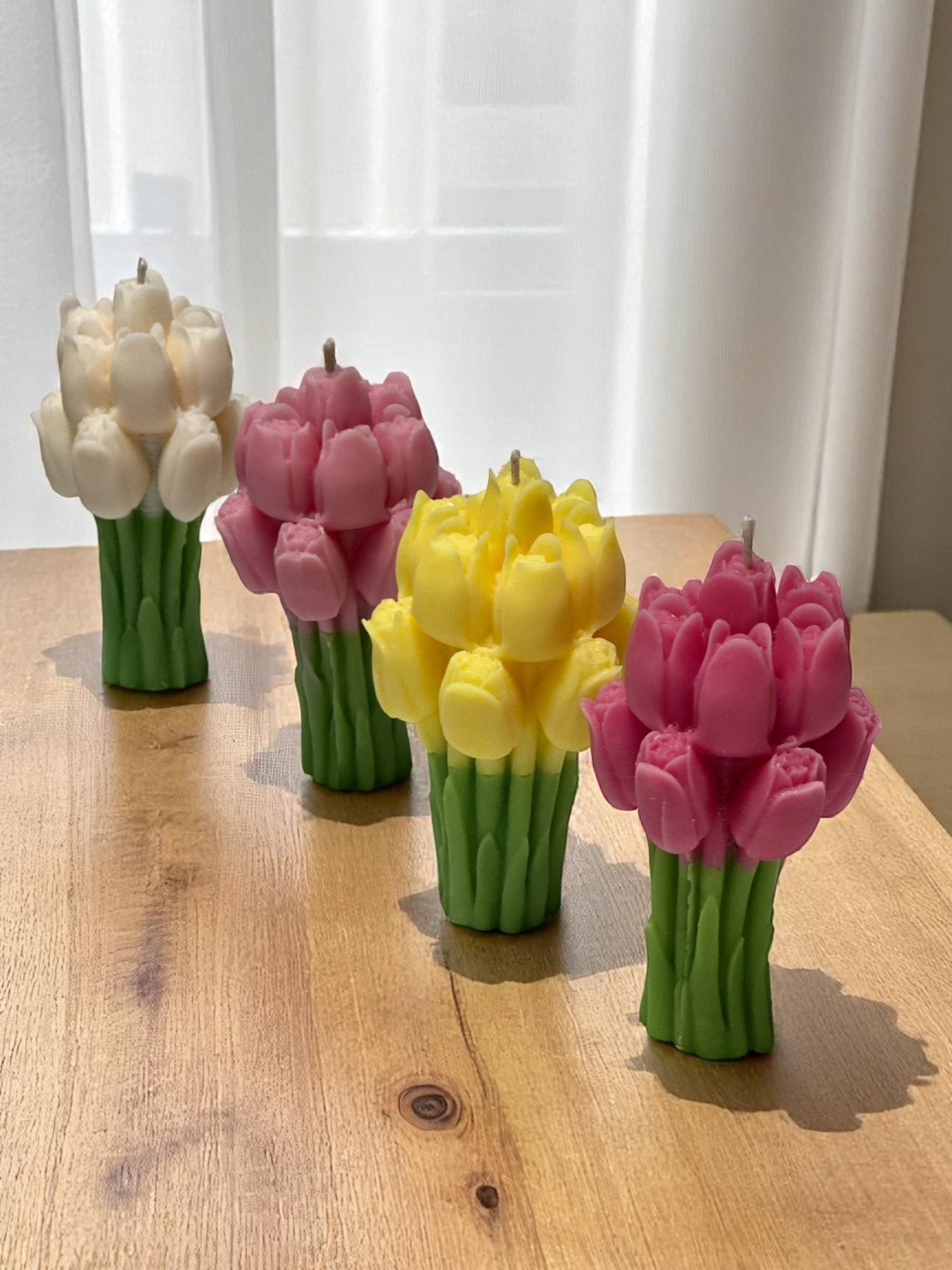 Tulip Candle – Handcrafted Floral Elegance - Sugar Candle