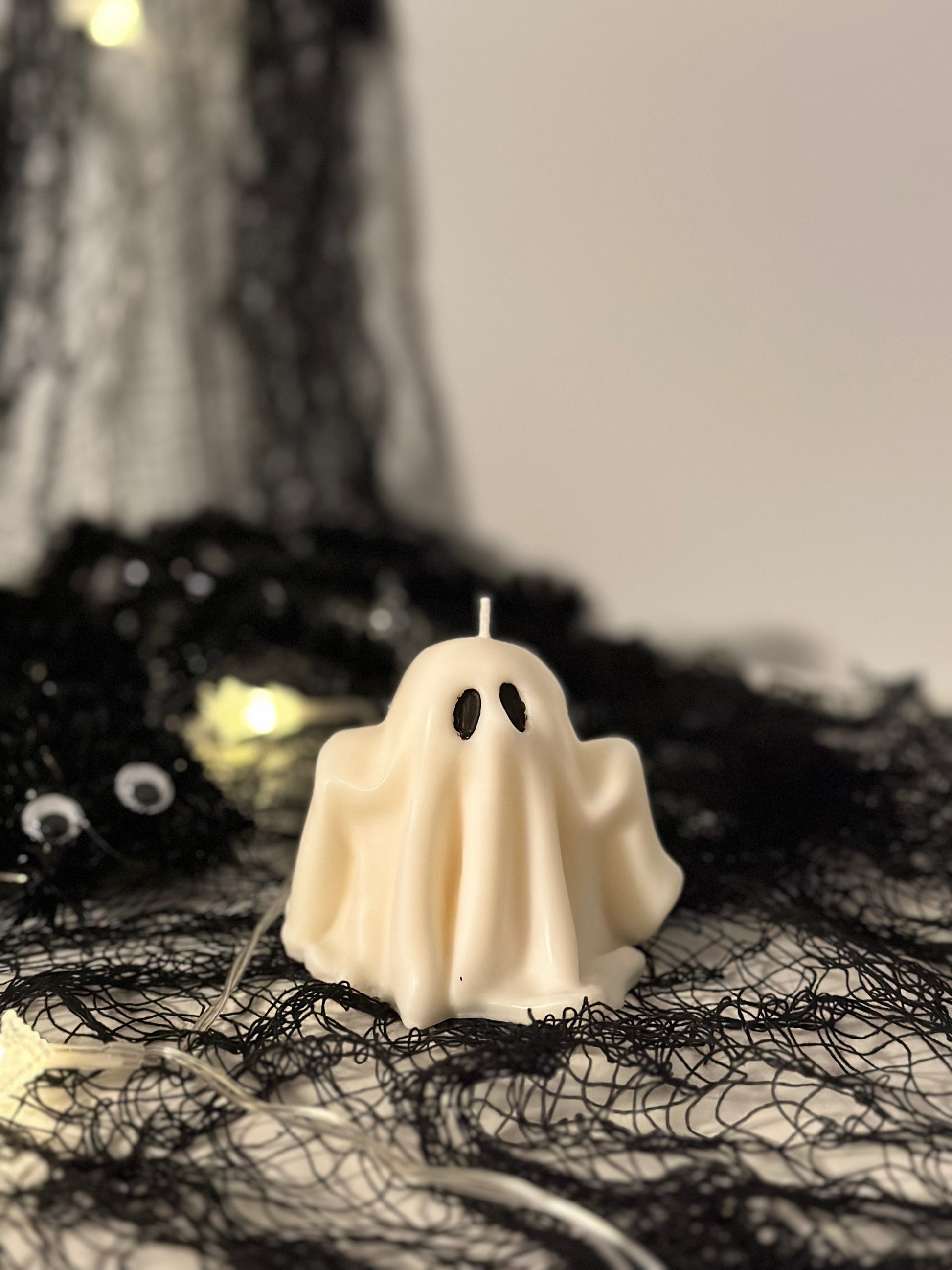Halloween Ghost Candle – spooky halloween candle & gift for any occasion - Sugar Candle