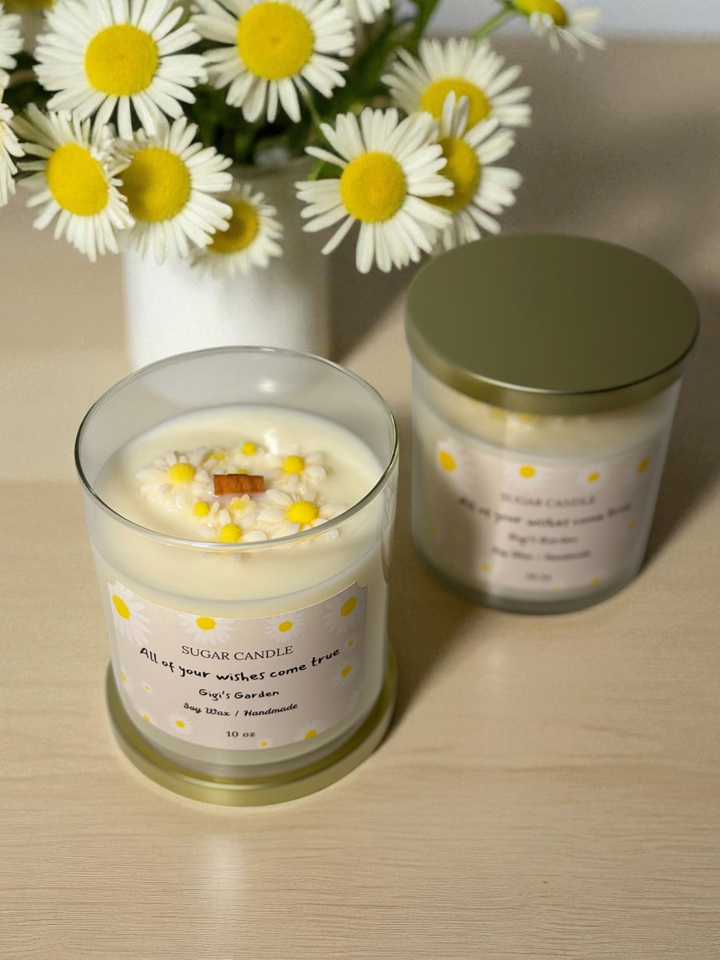 Daisy Flower Candle – floral scented candle & gift for any occasion - Sugar Candle