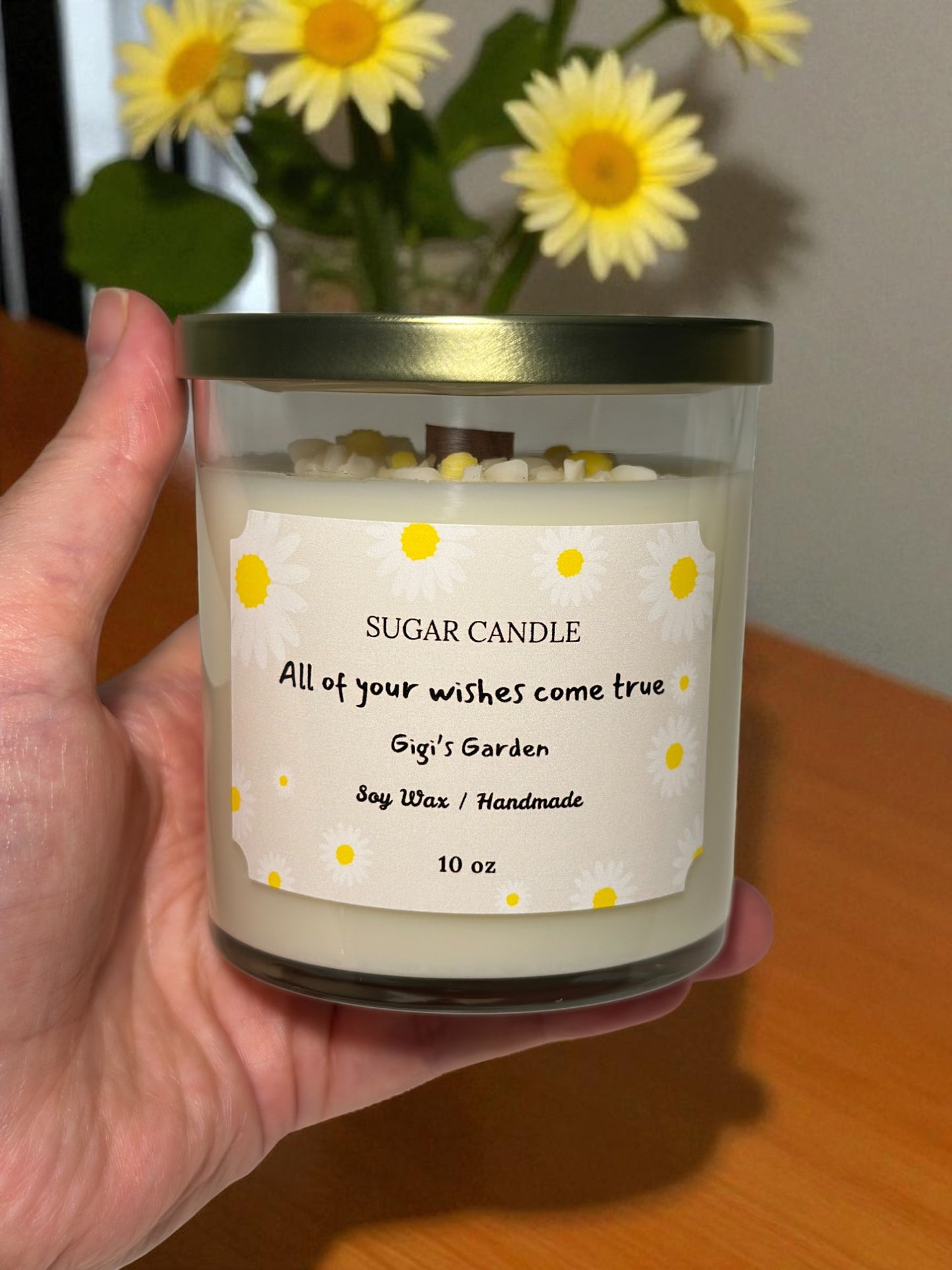Daisy Flower Candle – floral scented candle & gift for any occasion - Sugar Candle